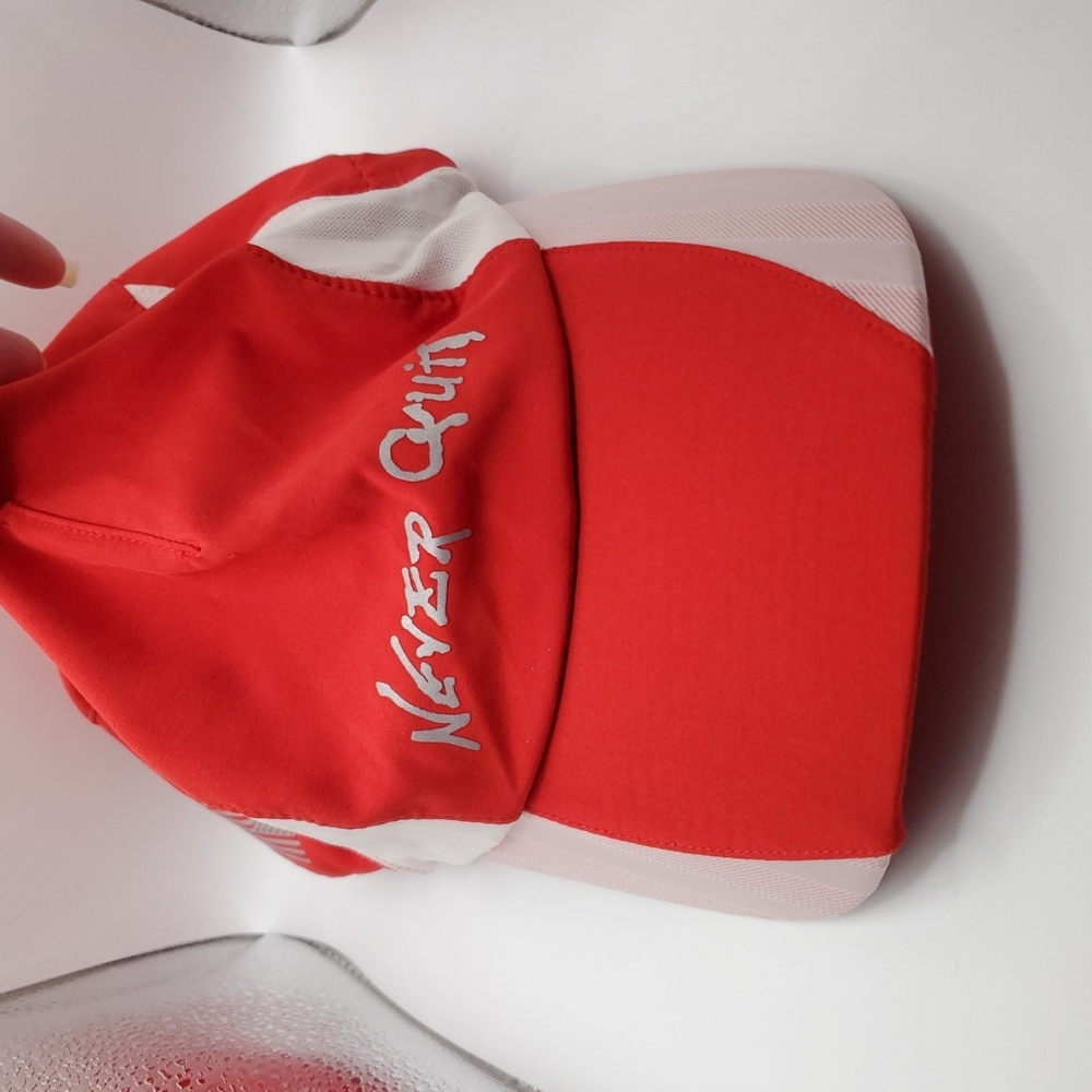 Red and White 'Never Quit' Cap